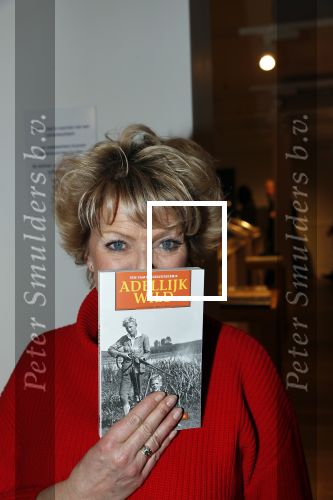 Amsterdam 7 februari 2019
Boekpresentatie Maarten v Nispen bij Scheltema. Simone Kleinsma
