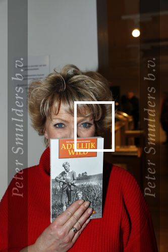 Amsterdam 7 februari 2019
Boekpresentatie Maarten v Nispen bij Scheltema. Simone Kleinsma