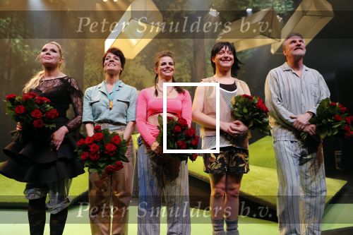 Amsterdam 7 maart 2019
Premiere Single camping in nieuwe deLamar theater.
 Peter Blok, Tjitske Reidinga, Elise Schaap, Rop Verheijen en Ilse Warringa.