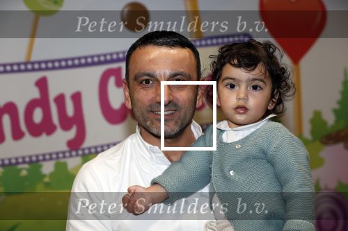 Amsterdam 2 maart 2019
Feestje Najib Amhaki . Tamer Gï¿½nen met dochter en zoon
Tamer Gonen