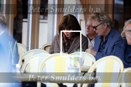 Amsterdam 27 februari 2019
Tom Egbers en zijn vrouw Janke Dekker op terras .