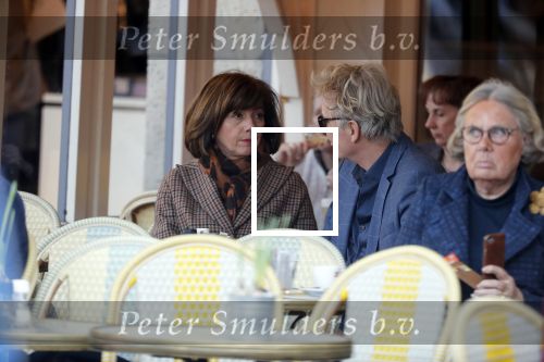 Amsterdam 27 februari 2019
Tom Egbers en zijn vrouw Janke Dekker op terras .