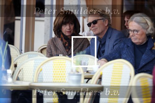 Amsterdam 27 februari 2019
Tom Egbers en zijn vrouw Janke Dekker op terras .