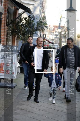 Amsterdam 14 februari 2019
Wesley Sneijder heeft een lunch gehad bij brasserie v Dam met zijn zoon Xess Xava en vrienden.