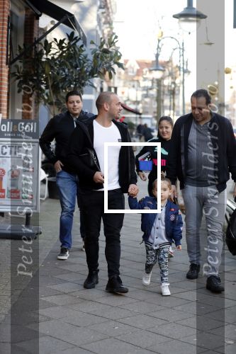 Amsterdam 14 februari 2019
Wesley Sneijder heeft een lunch gehad bij brasserie v Dam met zijn zoon Xess Xava en vrienden.
