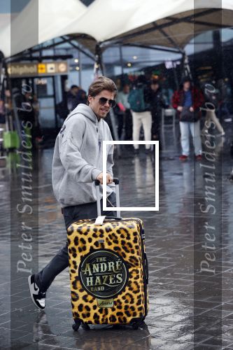 Schiphol 13 februari 2020
Bridget Maasland en Andre Hazes arriveren op schiphol nadat ze op curacao zijn geweest