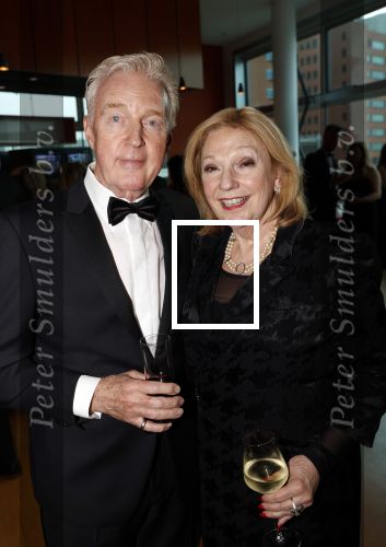 Rotterdam 8 maart 2020
Premiere Hello Dolly in het nieuwe Luxor.Janny v d Heijdejn en  Andre v Duin . Andre draagt zijn eigen trouwring en die van Martin