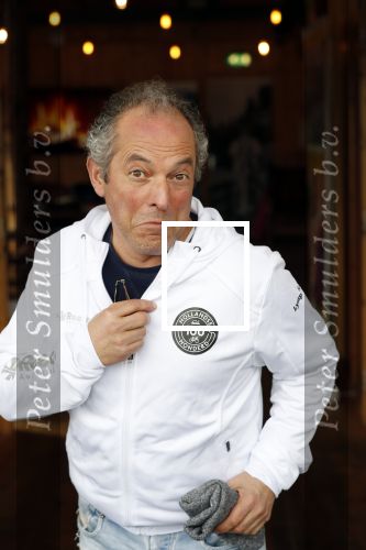 Amsterdam 4 februari 2020
Perspresentatie Hollandse 100 voor Lymph&Co op de Jaap Eden schaatsbaan.
Prins Bernahrd jr en Prinses Margriet zijn ook aanwezig. Andre v d Toorn