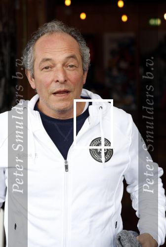 Amsterdam 4 februari 2020
Perspresentatie Hollandse 100 voor Lymph&Co op de Jaap Eden schaatsbaan.
Prins Bernahrd jr en Prinses Margriet zijn ook aanwezig. Andre v d Toorn