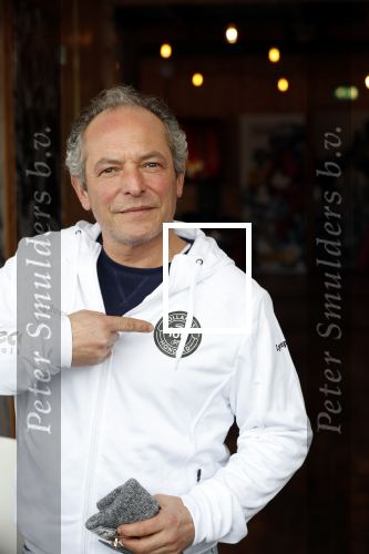 Amsterdam 4 februari 2020
Perspresentatie Hollandse 100 voor Lymph&Co op de Jaap Eden schaatsbaan.
Prins Bernahrd jr en Prinses Margriet zijn ook aanwezig. Andre v d Toorn