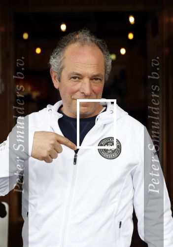 Amsterdam 4 februari 2020
Perspresentatie Hollandse 100 voor Lymph&Co op de Jaap Eden schaatsbaan.
Prins Bernahrd jr en Prinses Margriet zijn ook aanwezig. Andre v d Toorn