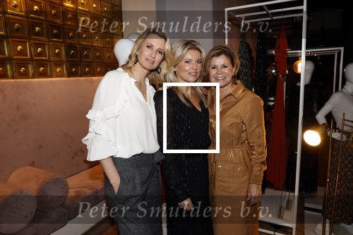 Amsterdam 10 maart 2020
Presentatie kleidinglijn Shoeby /Lonneke Nootenboom. Lonneke Anouk Smulders en eigenaresse Shoeby