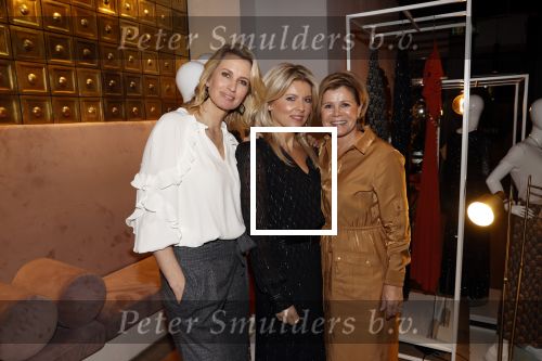 Amsterdam 10 maart 2020
Presentatie kleidinglijn Shoeby /Lonneke Nootenboom. Lonneke Anouk Smulders en eigenaresse Shoeby