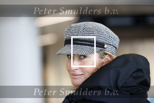 Amsterdam 27 februari 2020
Anouk Smulders op schiphol