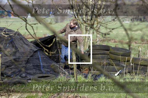 Hei en Boeicop 4 maart 2020
Boer Willem een van de deelnemers van het nieuwe seizoen van boer zoekt vrouw . Willem bij zijn huis / boerderij . Ook zijn moeder is aanwezig . Matthijs Albers van Story is er ook bij .