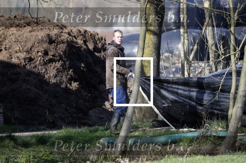 Hei en Boeicop 4 maart 2020
Boer Willem een van de deelnemers van het nieuwe seizoen van boer zoekt vrouw . Willem bij zijn huis / boerderij . Ook zijn moeder is aanwezig . Matthijs Albers van Story is er ook bij .