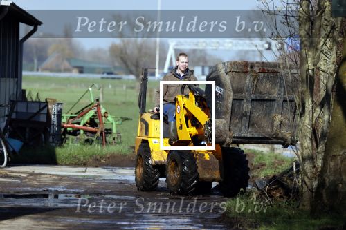 Hei en Boeicop 4 maart 2020
Boer Willem een van de deelnemers van het nieuwe seizoen van boer zoekt vrouw . Willem bij zijn huis / boerderij . Ook zijn moeder is aanwezig . Matthijs Albers van Story is er ook bij .