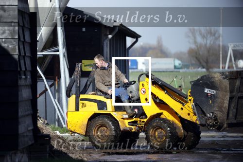 Hei en Boeicop 4 maart 2020
Boer Willem een van de deelnemers van het nieuwe seizoen van boer zoekt vrouw . Willem bij zijn huis / boerderij . Ook zijn moeder is aanwezig . Matthijs Albers van Story is er ook bij .