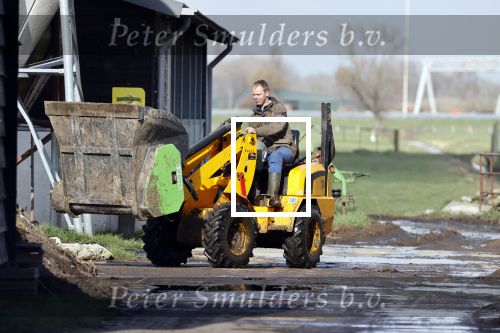 Hei en Boeicop 4 maart 2020
Boer Willem een van de deelnemers van het nieuwe seizoen van boer zoekt vrouw . Willem bij zijn huis / boerderij . Ook zijn moeder is aanwezig . Matthijs Albers van Story is er ook bij .