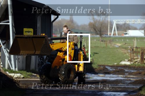 Hei en Boeicop 4 maart 2020
Boer Willem een van de deelnemers van het nieuwe seizoen van boer zoekt vrouw . Willem bij zijn huis / boerderij . Ook zijn moeder is aanwezig . Matthijs Albers van Story is er ook bij .