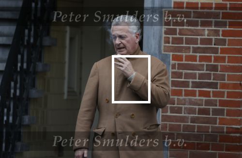 Ansterdam 7 maart 2020
Bram Moszkowicz met zijn dochter en vriendin Nienke Hoogervorst op straat in Amsterdam zuid