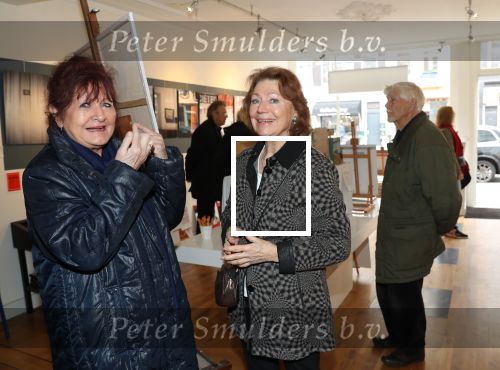 Amsterdam, 8 Maart 2020
Opening Zo Mooi Gallery met schilderrijen van BN-ers
Bruni Heinke