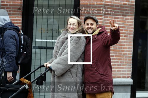 Amsterdam 30 januari 2020
Carolien Spoor en haar man John Karthaus achter de kinderwagen.