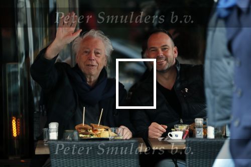 Amsterdam 4 februari 2020
Cees Dam met â€¦ op terras bij v Dam