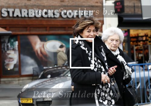 Amsterdam 11 januari 2020
Christine Kroonenberg met haar moeder op de beethovenstraat.