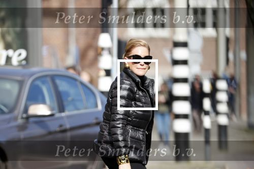 Amsterdam 12 maart 2020
Connie Witteman doet boodschappen met haar Biro . Daarna gaat ze naar de bank