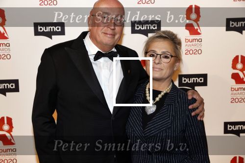 Hilversum 9 maart 2020
Uitreiking Buma awards in studio 21 op het mediapark. daniel Dekker met zijn vrouw