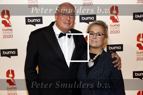Hilversum 9 maart 2020
Uitreiking Buma awards in studio 21 op het mediapark. daniel Dekker met zijn vrouw