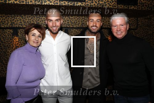 Amsterdam 10 februari 2020
Boek presentatie Donny Roelvink bij Mama Kelly.
Zijn ouders Dries Lucienne Kenter en broer Dave waren natuurlijk aanwezig.