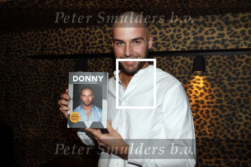 Amsterdam 10 februari 2020
Boek presentatie Donny Roelvink bij Mama Kelly.
Zijn ouders Dries Lucienne Kenter en broer Dave waren natuurlijk aanwezig.