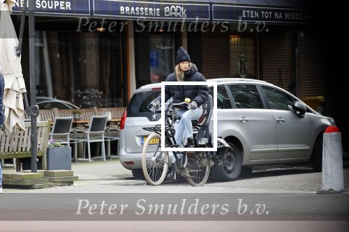 Amsterdam 7 maart 2020
Doutzen Kroes op de fiets