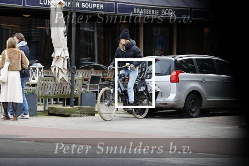 Amsterdam 7 maart 2020
Doutzen Kroes op de fiets