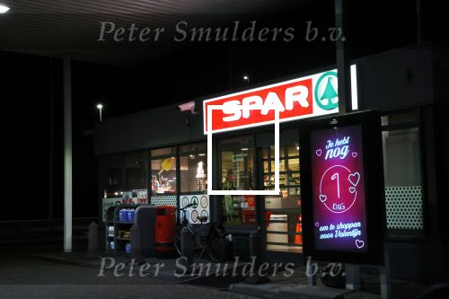 Monnickendam 13 februari 2020
Combinatie van ESSO benzinepomp en spar supermarkt.