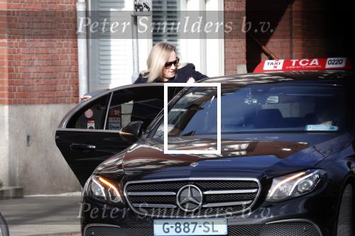 Amsterdam 11 februari 2020
Eva Jinek wordt bij haar huis opgehaald door een taxi