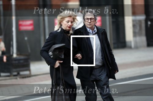 Amsterdam 19 januari 2020
Herdenkingsdienst Martin Elfrink de partner van Andre v Duin die afgelopen maandag overleden is . De Dienst was in het deLamar theater. Ferry de Groot met vrouw