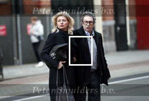 Amsterdam 19 januari 2020
Herdenkingsdienst Martin Elfrink de partner van Andre v Duin die afgelopen maandag overleden is . De Dienst was in het deLamar theater. Ferry de Groot met vrouw