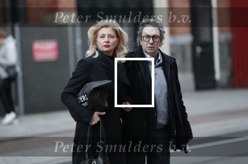 Amsterdam 19 januari 2020
Herdenkingsdienst Martin Elfrink de partner van Andre v Duin die afgelopen maandag overleden is . De Dienst was in het deLamar theater. Ferry de Groot met vrouw
