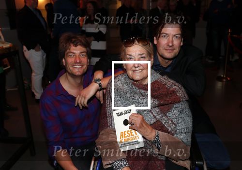 Amsterdam 16 januari 2020
Boekpresentatie Daan Jensen . Frank Dane met zijn broer Daan en zijn moeder