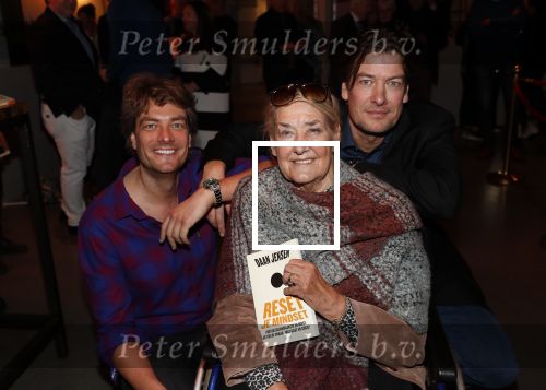Amsterdam 16 januari 2020
Boekpresentatie Daan Jensen . Frank Dane met zijn broer Daan en zijn moeder