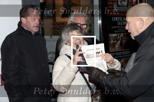 Amsterdam 10 februari 2020
Premiere van de beentjes van Sint Hildegard in Tuschinski met in de hoofdrollen Herman Finkers Johanna ter Steege Leonie ter Braak Ferdi Stofmeel en Daphne Bunskoek .Freek de Jonge met zijn vrouw