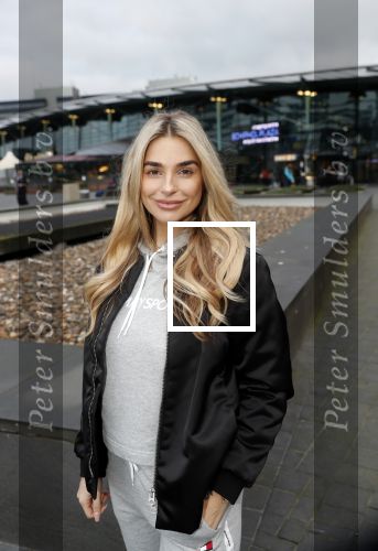 Schiphol 6 februari 2020
Gaby Blaaser vertrekt met Rick Brandsteder naar zuid Afrika voor het programma the Bachelorette