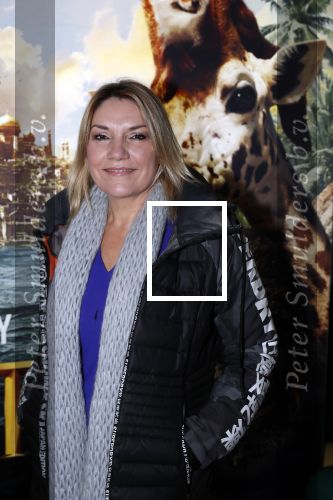 Amsterdam 12 januari 2020
Premiere Dolittle in pathe Arena. Gallyon v Vessem kwam met haar man en dochter
