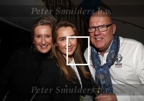 Amsterdam, 20 Februari 2020
Presentatie ondergoed en jogging kleding
door Lidl Gebroeders Dave Roelvink en Donny Roelvink
Gaston Starreveld met zijn vrouw en dochter