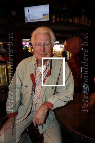 Schiphol 4 februari 2020
Katja Schuurman Peter Faber Willibrord Frequin Gerard Cox en Barrie Stevens vertrekkenb vanaf schiphol naar Suriname voor de opnames van het RTL4 programma Beter laat dan ooit.