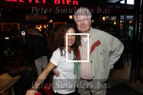Schiphol 4 februari 2020
Katja Schuurman Peter Faber Willibrord Frequin Gerard Cox en Barrie Stevens vertrekkenb vanaf schiphol naar Suriname voor de opnames van het RTL4 programma Beter laat dan ooit.