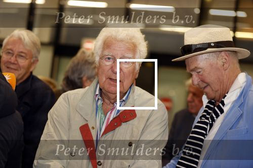 Schiphol 28 februari 2020
Aankomst Willibrord Frequin Barry Stevens Gerard Cox en Peter Faber op schiphol na de opnames van hun programma beter laat dan nooit.